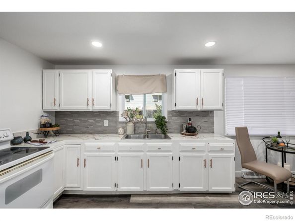 11087 E Montview Boulevard, Aurora CO 80010