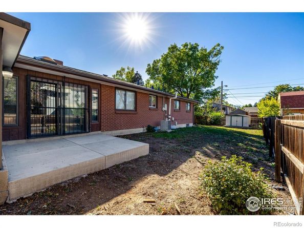 11087 E Montview Boulevard, Aurora CO 80010