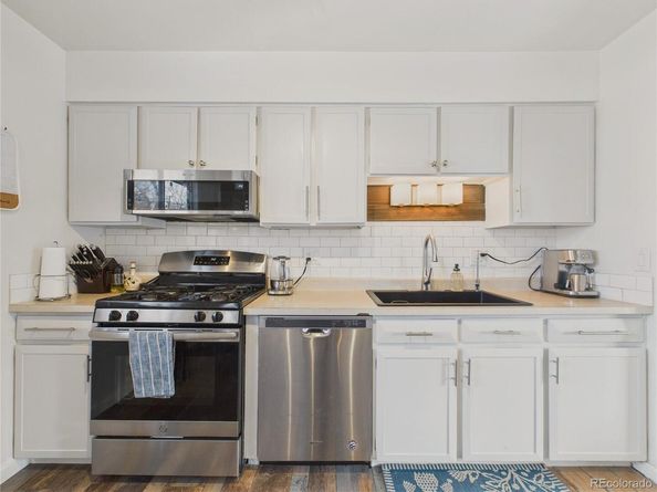 6885 W 69 Place, Arvada CO 80003