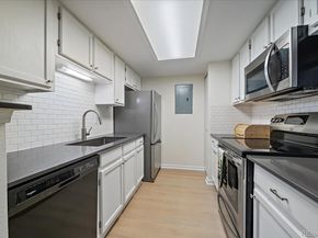 8335 Fairmount Drive 2105, Denver CO 80247
