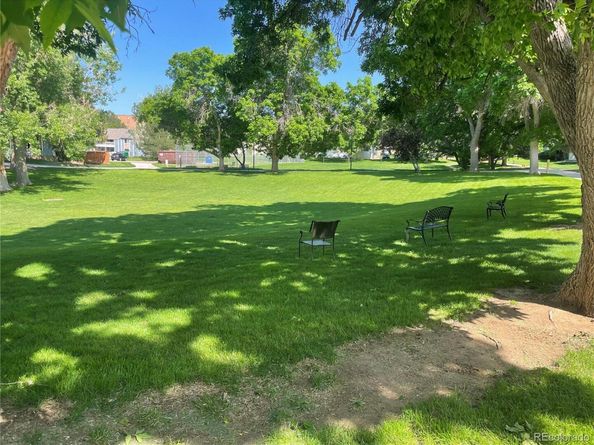 8335 Fairmount Drive 2105, Denver CO 80247
