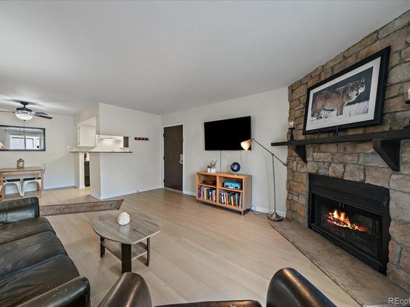 8335 Fairmount Drive 2105, Denver CO 80247