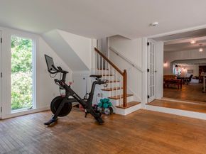 10 Reiling Pond Rd, Lincoln MA 01773