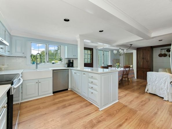 10 Reiling Pond Rd, Lincoln MA 01773