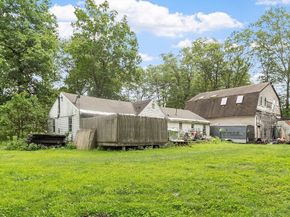 199 Center Depot Rd, Charlton MA 01507