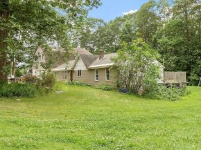 199 Center Depot Rd, Charlton MA 01507