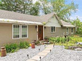 199 Center Depot Rd, Charlton MA 01507