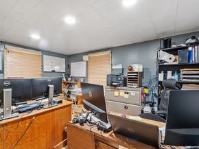 199 Center Depot Rd, Charlton MA 01507