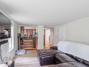 199 Center Depot Rd, Charlton MA 01507