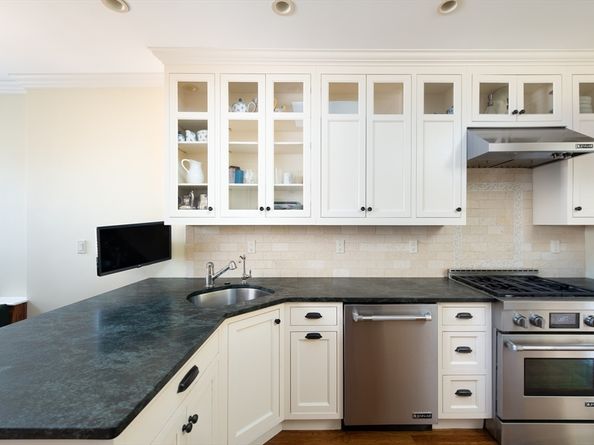 19 Thatcher St E13, Brookline MA 02446