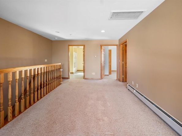 62 Lindsay Lane, Athol MA 01331