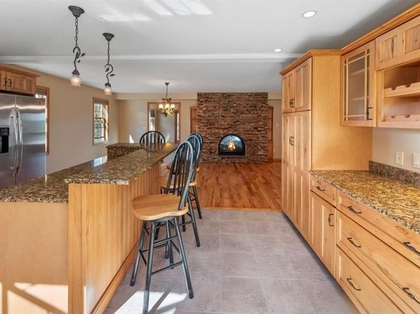 62 Lindsay Lane, Athol MA 01331