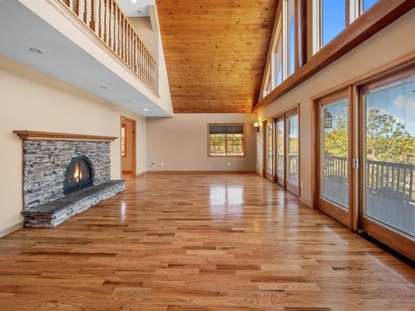 62 Lindsay Lane, Athol MA 01331