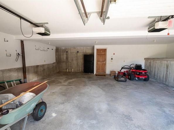 62 Lindsay Lane, Athol MA 01331