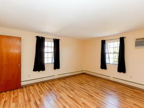 20 Williamsburg Ct 21, Shrewsbury MA 01545