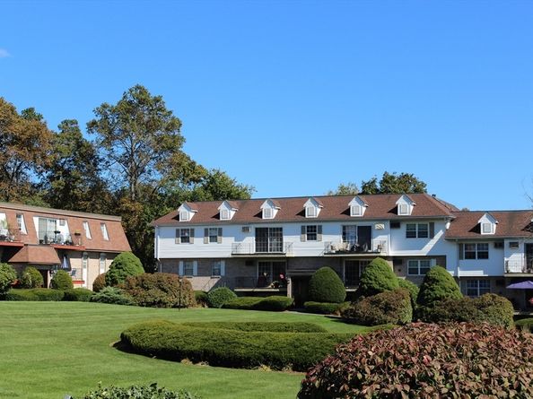 20 Williamsburg Ct 21, Shrewsbury MA 01545