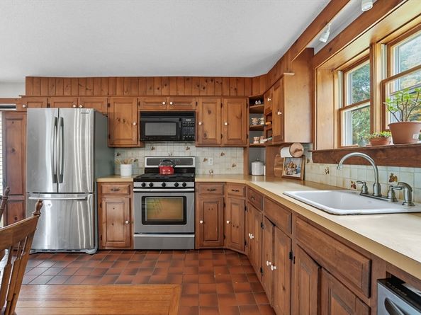 334-342 Summer St, Norwell MA 02061