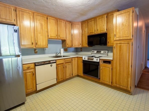 22 Hamilton Rd 206, Arlington MA 02474