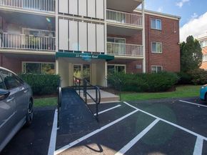 22 Hamilton Rd 206, Arlington MA 02474