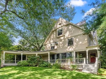 48 Hubbard Park Road
