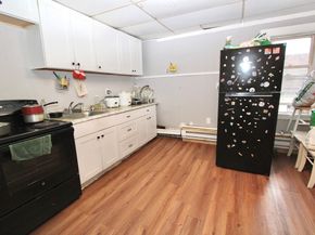 9-11 Kelley Sq, Worcester MA 01610