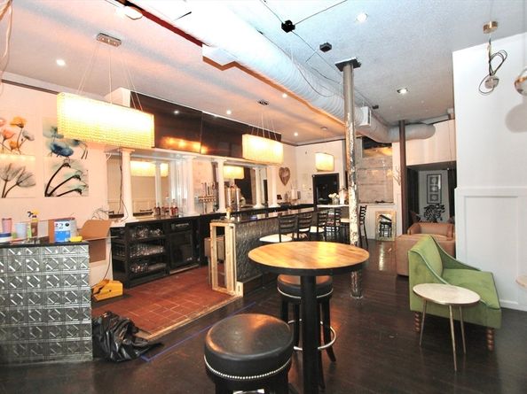 9-11 Kelley Sq, Worcester MA 01610