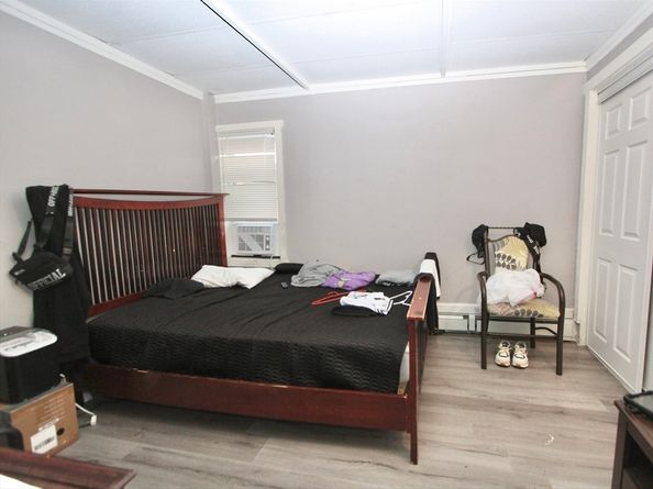 9-11 Kelley Sq, Worcester MA 01610