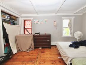 9-11 Kelley Sq, Worcester MA 01610