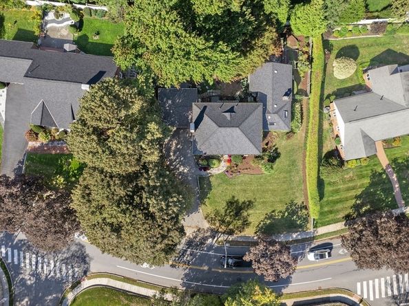 263 Common St, Belmont MA 02478
