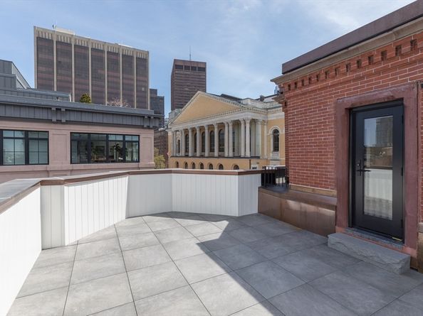 57 Hancock St, Boston MA 02114