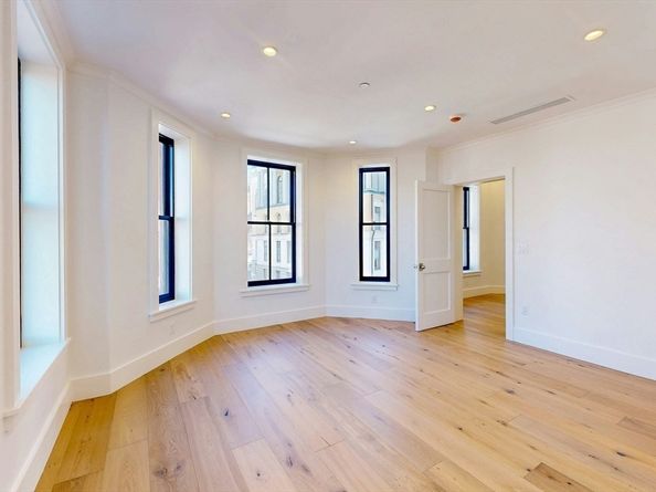 57 Hancock St, Boston MA 02114