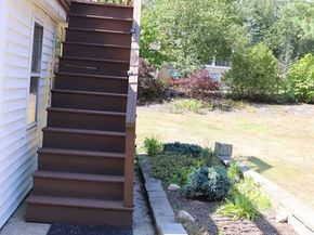75 Garrison Rd, Chelmsford MA 01824