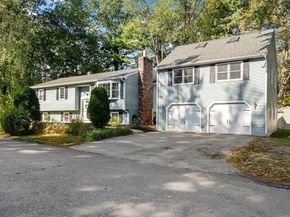 11 Dale Ave, Leominster MA 01453