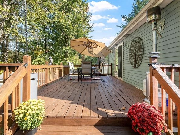 11 Dale Ave, Leominster MA 01453