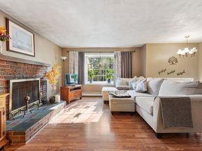 11 Dale Ave, Leominster MA 01453