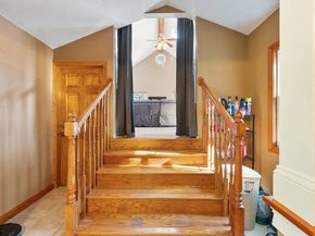 11 Dale Ave, Leominster MA 01453