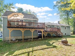 11 Dale Ave, Leominster MA 01453