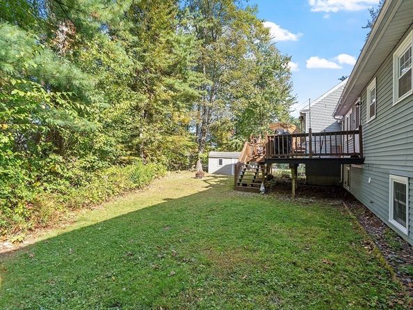 11 Dale Ave, Leominster MA 01453