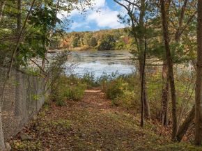 646 Cambridge Tpke, Concord MA 01742