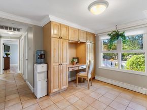 1 Maddabon Pl, Peabody MA 01960