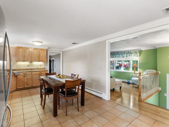 1 Maddabon Pl, Peabody MA 01960