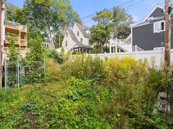 31 Nazing St 2, Boston MA 02121