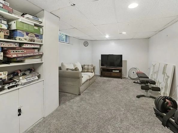 3 Glenmore Terrace 2, Newton MA 02461