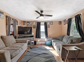 20 Pleasantview Ave, Fitchburg MA 01420