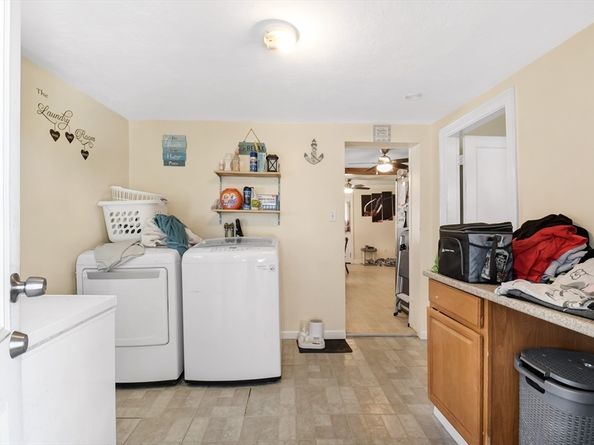 20 Pleasantview Ave, Fitchburg MA 01420