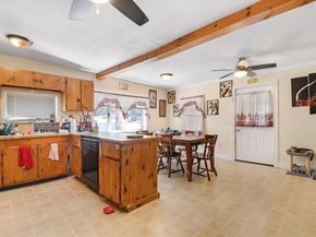 20 Pleasantview Ave, Fitchburg MA 01420