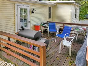 20 Pleasantview Ave, Fitchburg MA 01420