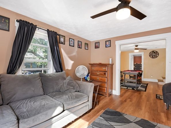 20 Pleasantview Ave, Fitchburg MA 01420