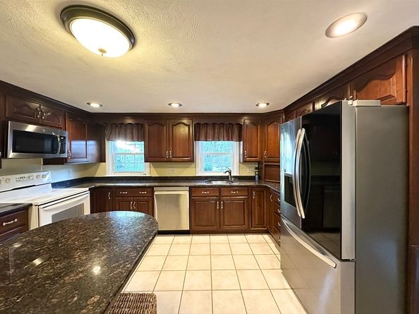 36 Pine Hill Circle, Wakefield MA 01880