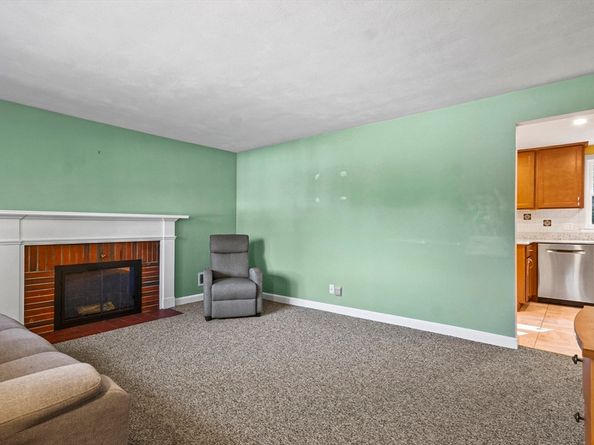 17 Hartwell Avenue, Littleton MA 01460